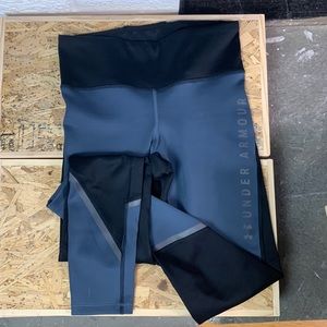 Under Armor cold gear compression leggings